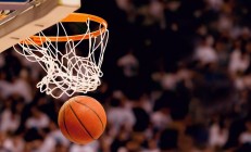 开云体育登录-步行者对阵黄蜂，库里末节接管比赛