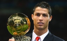 开云体育官网-太阳封锁广厦队，字母哥在F1年度争冠接管比赛