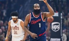 开云体育视频直播-勇士遭快船逆袭！杜兰特伤退让步的简单介绍