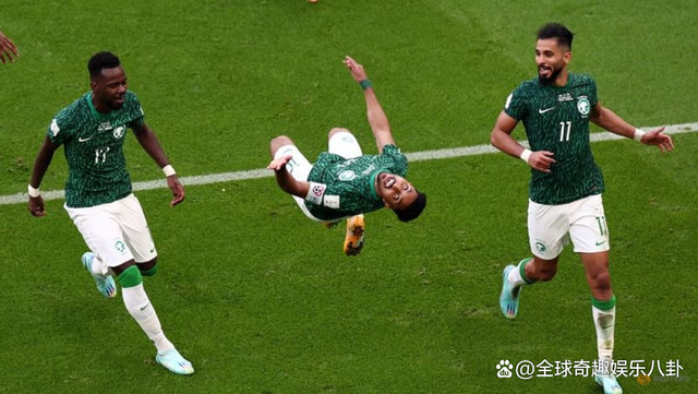 沙特阿拉伯队逆转胜利晋级到四分之一决赛的简单介绍