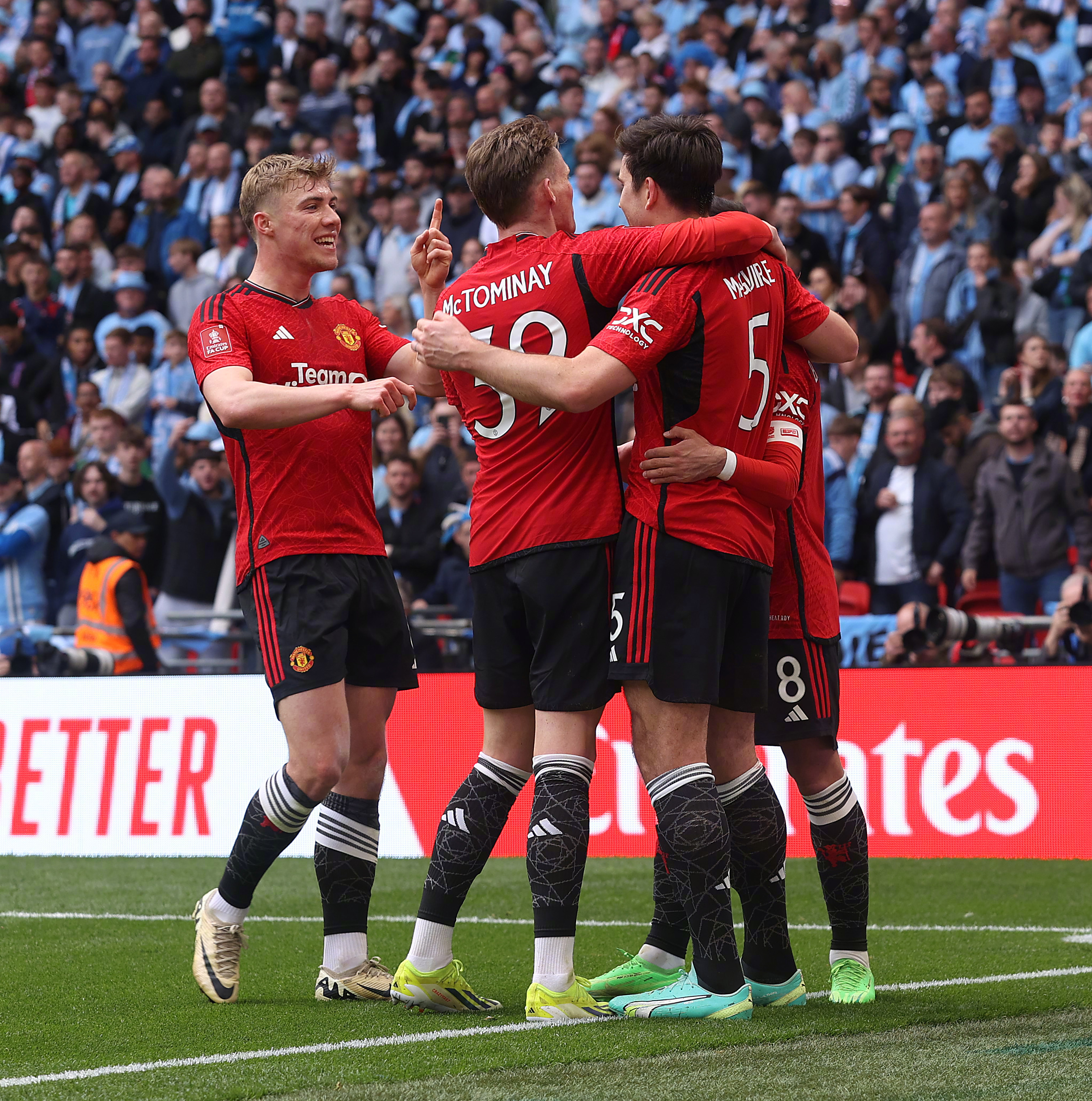 英格兰队成功晋级,成为了晋级热门 英格兰队成功晋级,成为了晋级热门