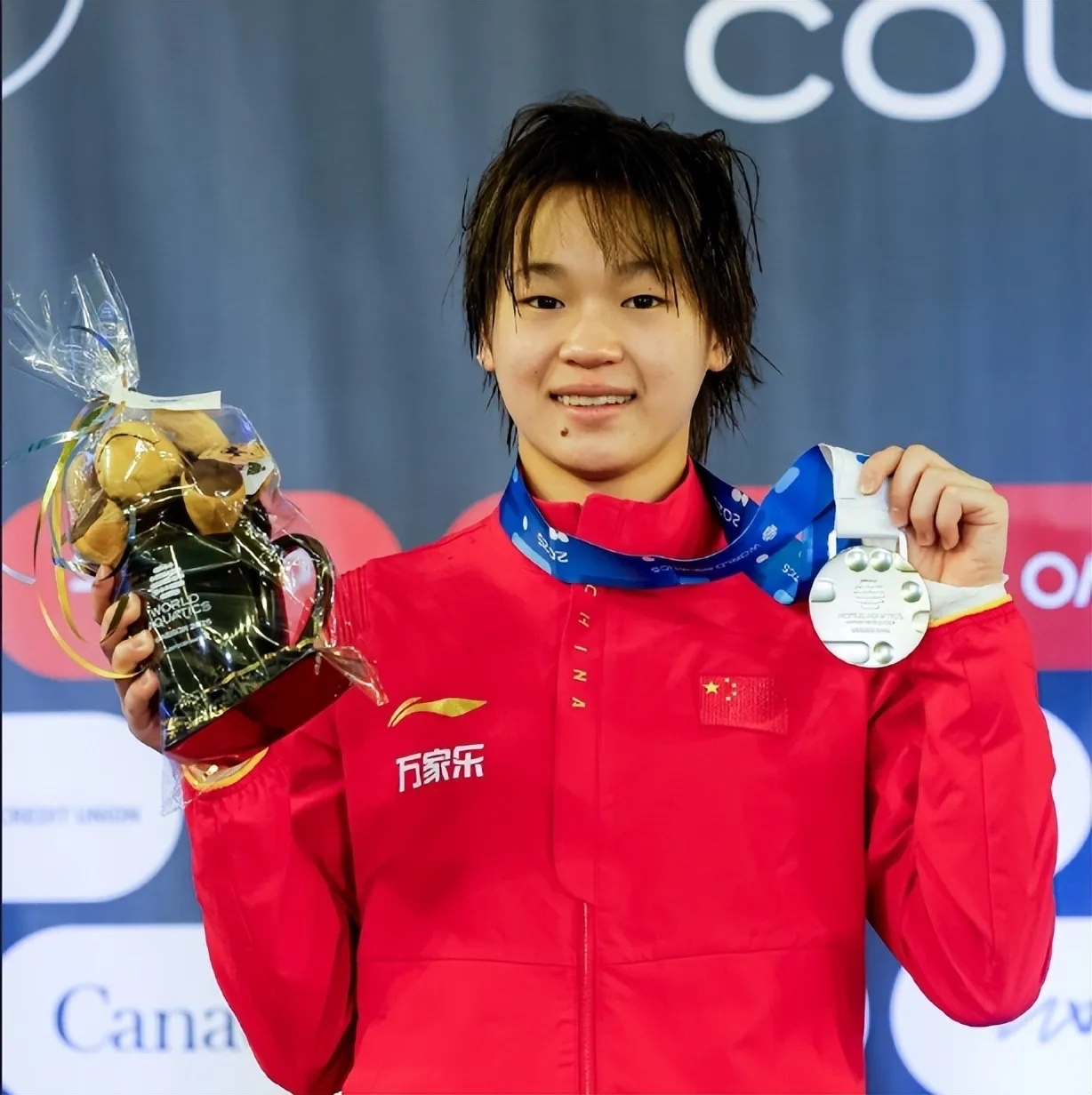 世界级跳水选手闯关夺得殊荣