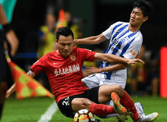 包含广州富力主场逼平广州恒大，迎来平局的词条