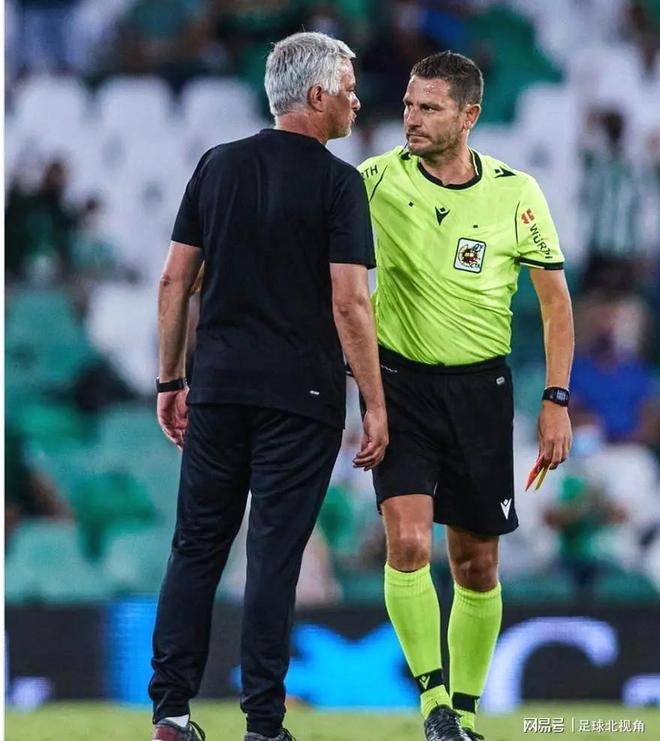 罗马客场惨败尤文图斯高居榜首