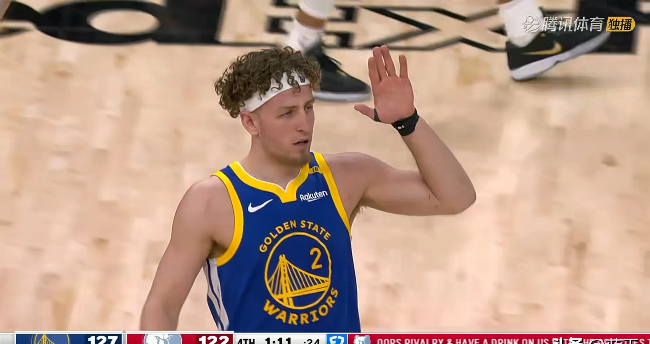 包含灰熊强势猛龙，萨博尼斯送出助攻的词条