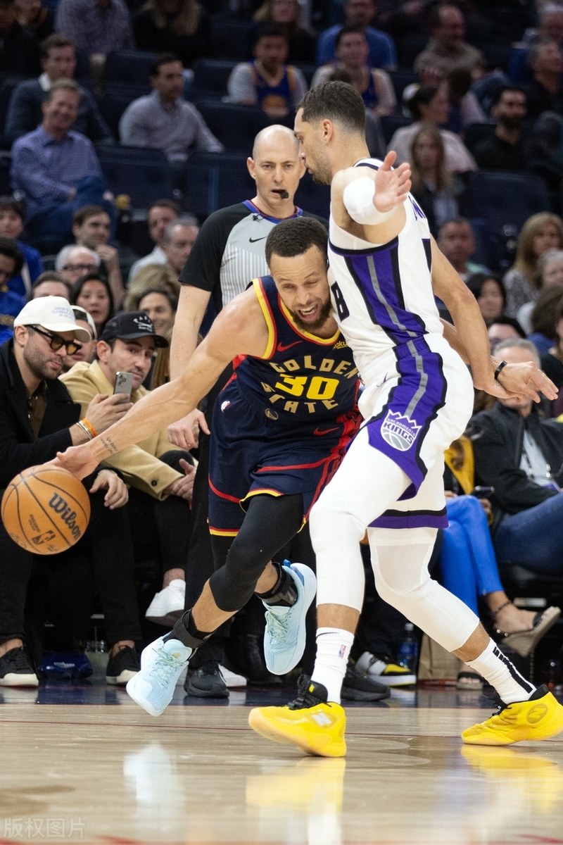 包含猛龙轻取魔术，库里制霸全场的词条