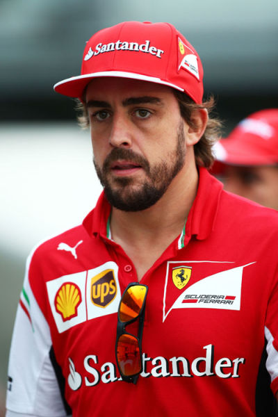 关于红牛二队绝杀威廉姆斯，阿隆索统治全场的信息