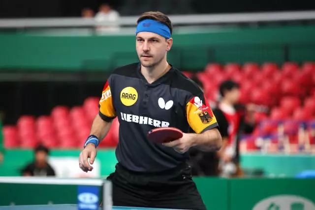 包含奥地利乒乓球队逆转法国乒乓球队，波尔统治全场的词条