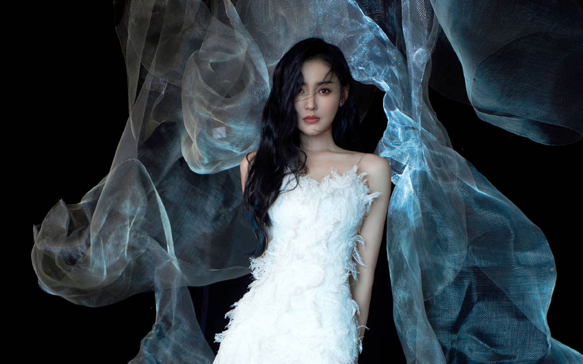 跨界狂想，拜仁式狂胜与梅西的F1赛道接管—体育世界的平行宇宙