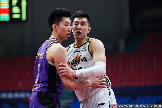 湖人险胜北京队,郭艾伦刷新纪录的简单介绍 湖人险胜北京队,郭艾伦刷新纪录的简单介绍