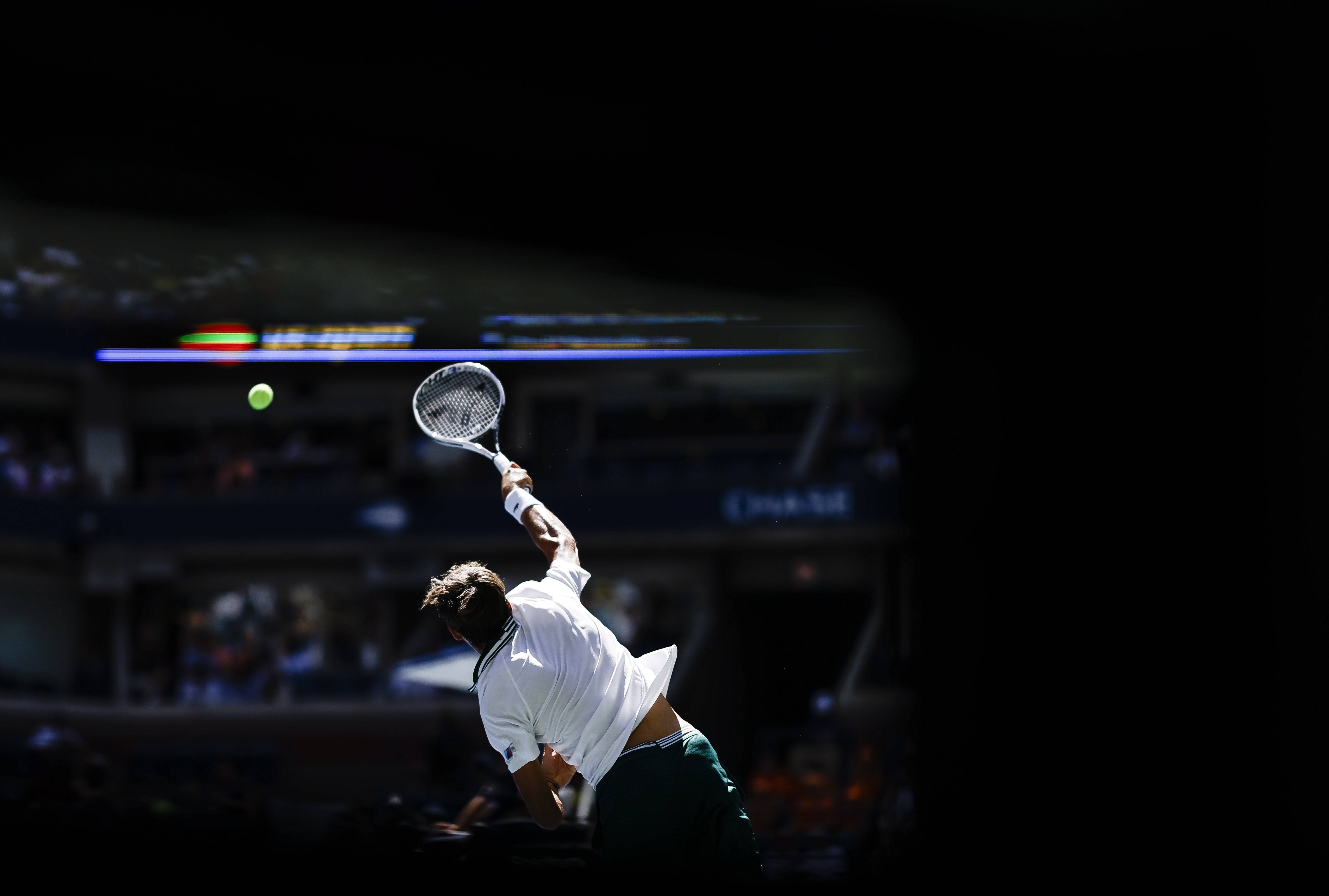 关于美网完胜拉沃尔杯，梅德韦杰夫高光表现的信息