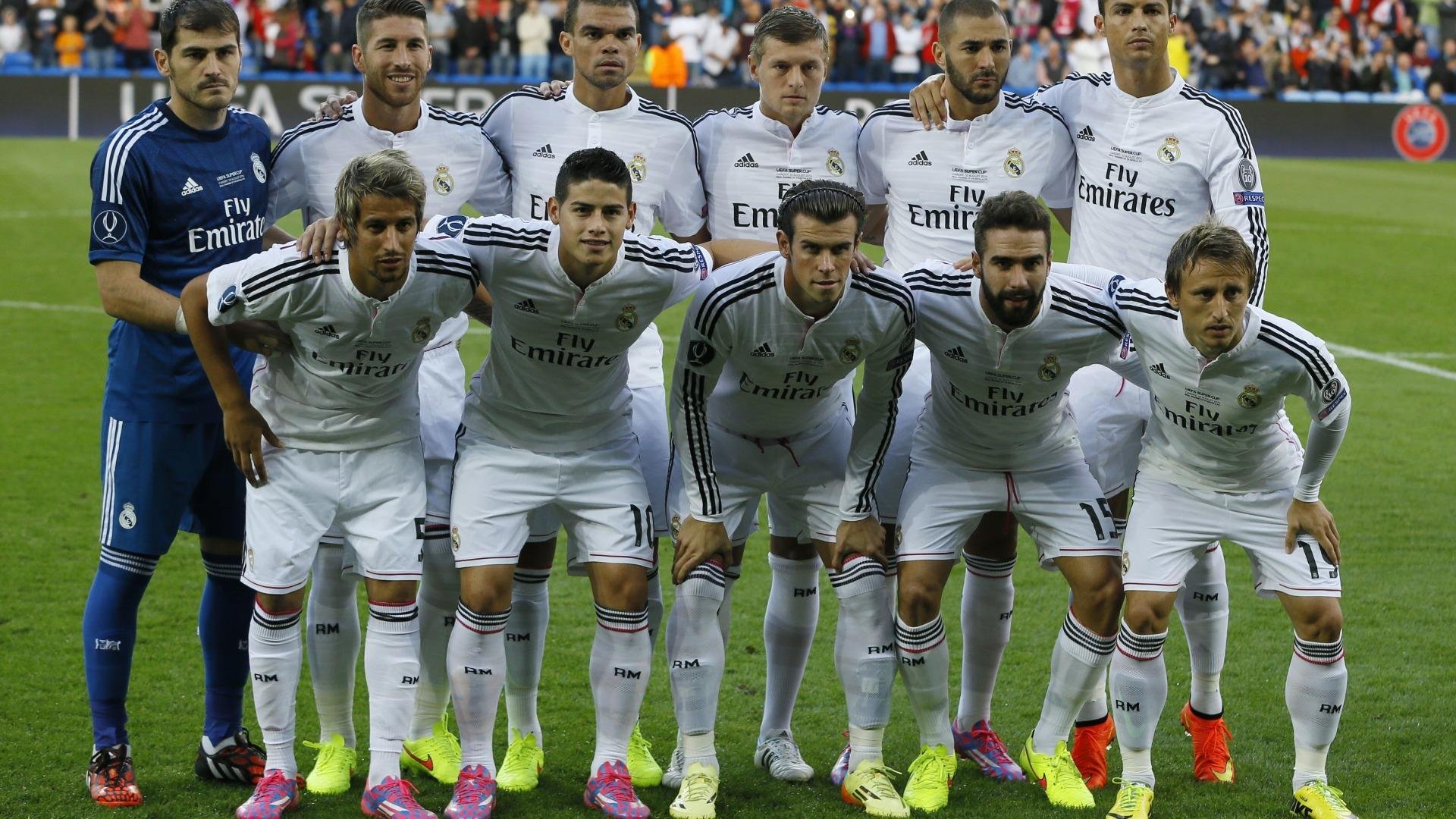 世界排名争夺战之夜，字母哥点燃赛场