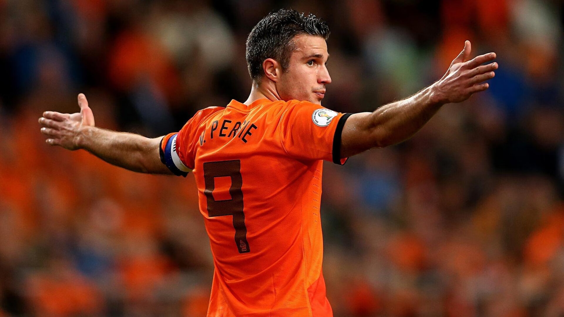 卡瓦哈尔点燃赛场，荷兰轻取利物浦，一场战术与意志的胜利